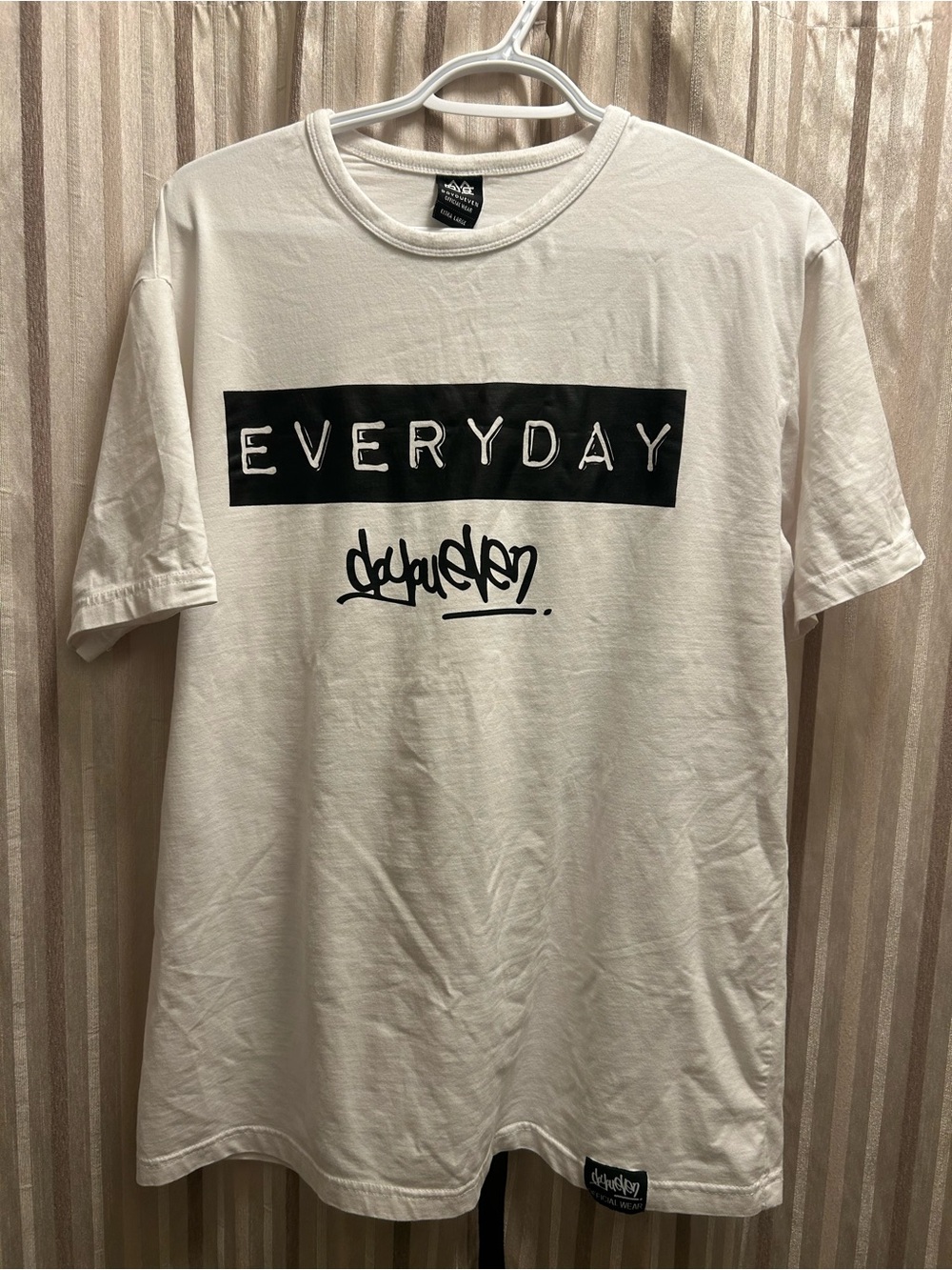 DOYOUEVEN Everyday Graphic White Tee, Men’s Size XL